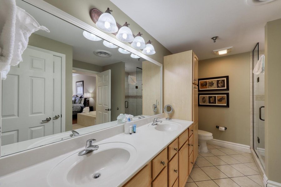 Baskins Creek Condos by VACASA — Bathroom