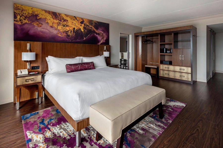 Baton Rouge Marriott — Guest room