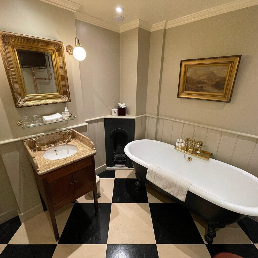 Batty Langley s — Bathroom