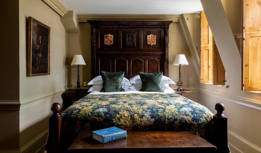 Batty Langley s — Guest room