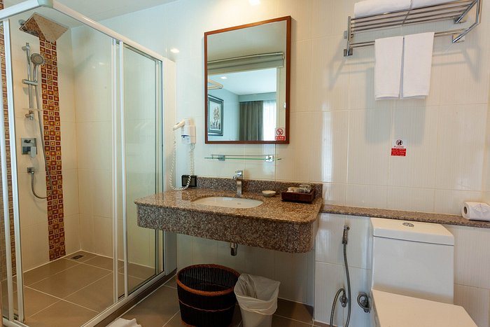 Bauman Ville Hotel — Bathroom