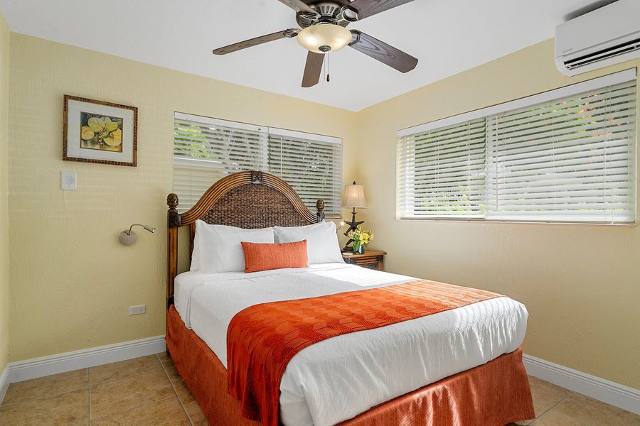 Bay Harbor Lodge Coconut Bay Resort — Guest room