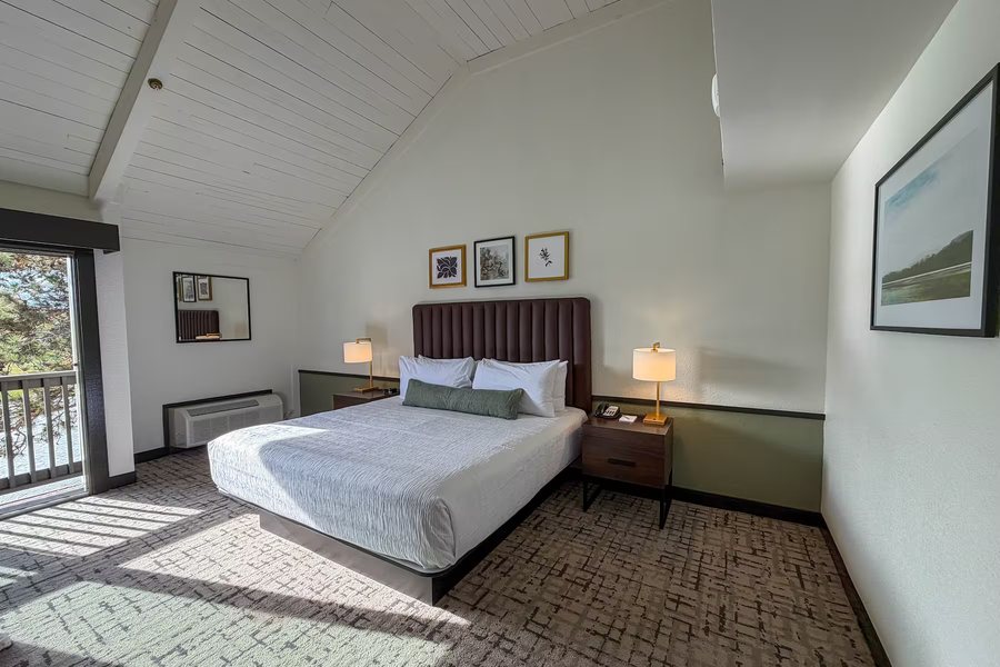 Bay Valley Resort Conference Center Bay City Michigan — Guest room