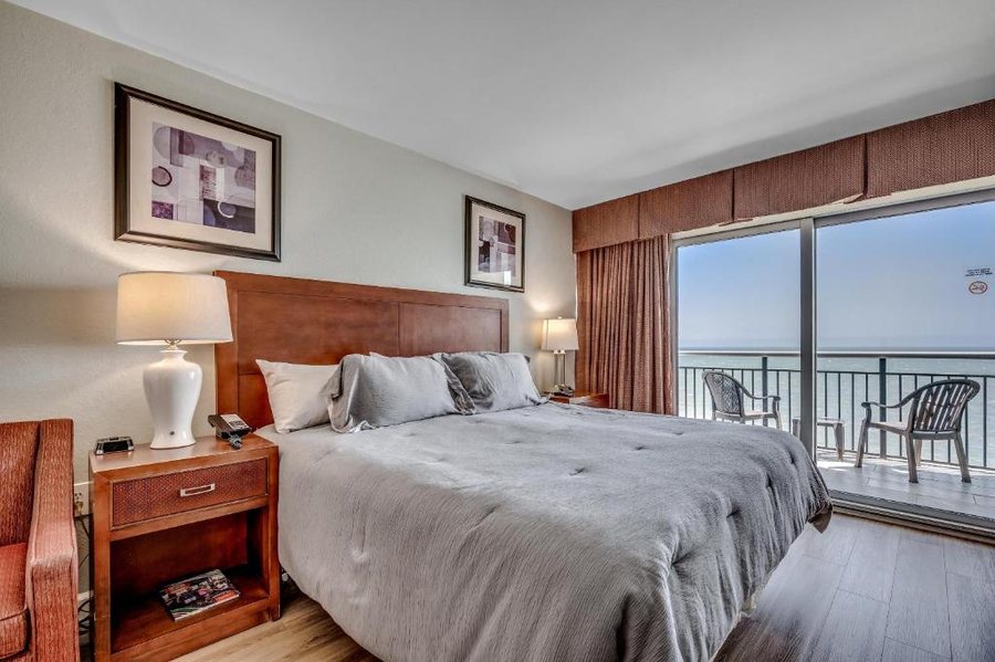 Bay View Resort — Guest room