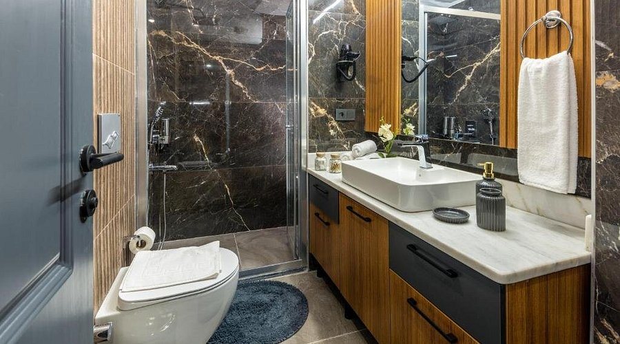 BayMari Suites Plus Florya Istanbul — Bathroom