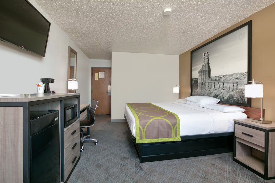 Baymont by Wyndham Amarillo East — Guest room