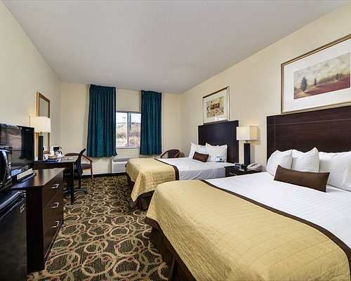 Baymont by Wyndham Casper East — Guest room