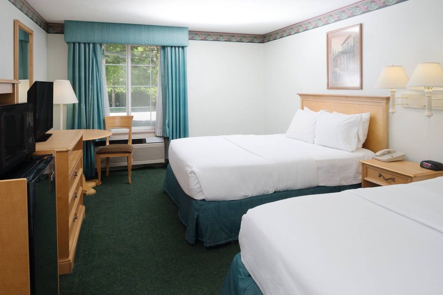 Baymont by Wyndham Coeur d Alene — Guest room
