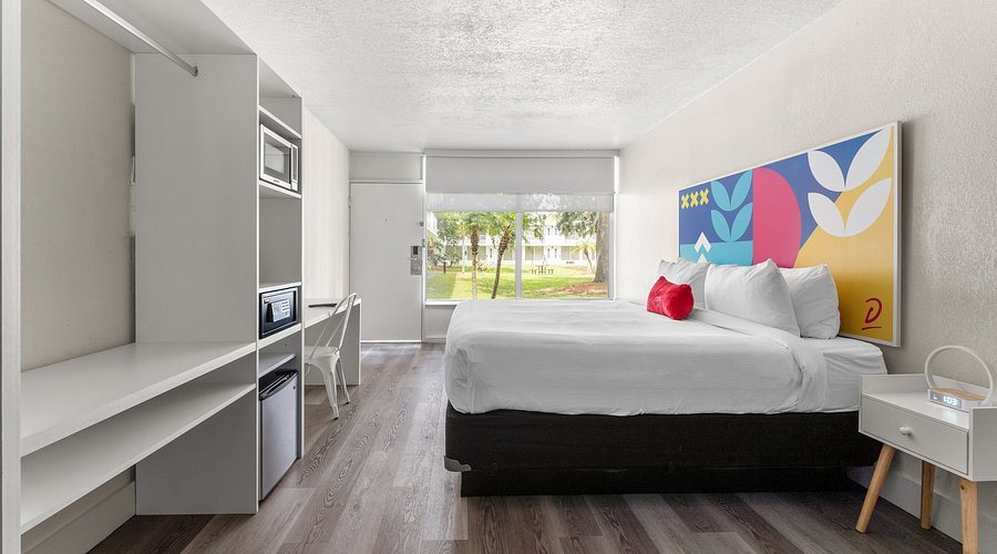 Baymont By Wyndham Orlando Lake Buena Vista South — Guest room