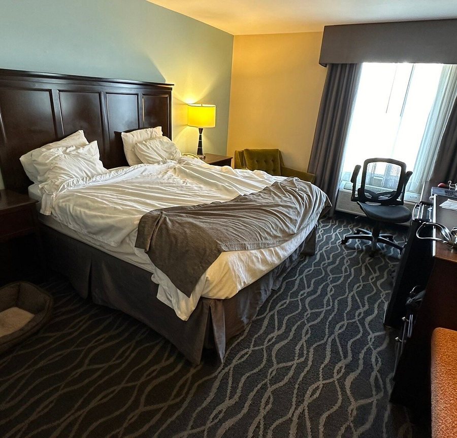 Baymont by Wyndham Tri Cities Kennewick WA — Guest room
