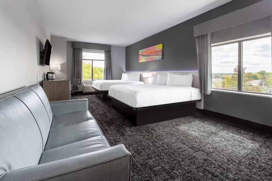 Baymont Inn Suites by Wyndham Madison — Guest room