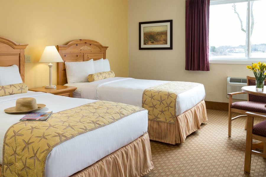 Bayside Resort Hotel — Guest room