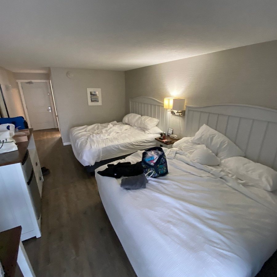 Baywatch Resort — Guest room