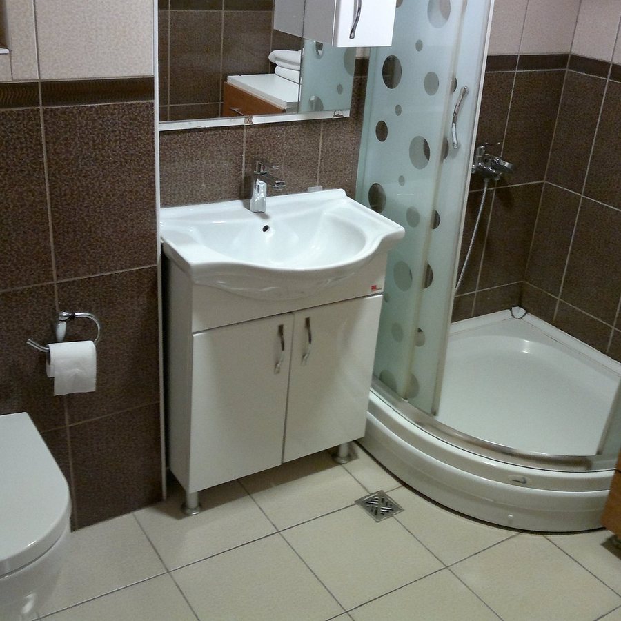 BC Burhan Cacan Hotel Spa Cafe Istanbul — Bathroom