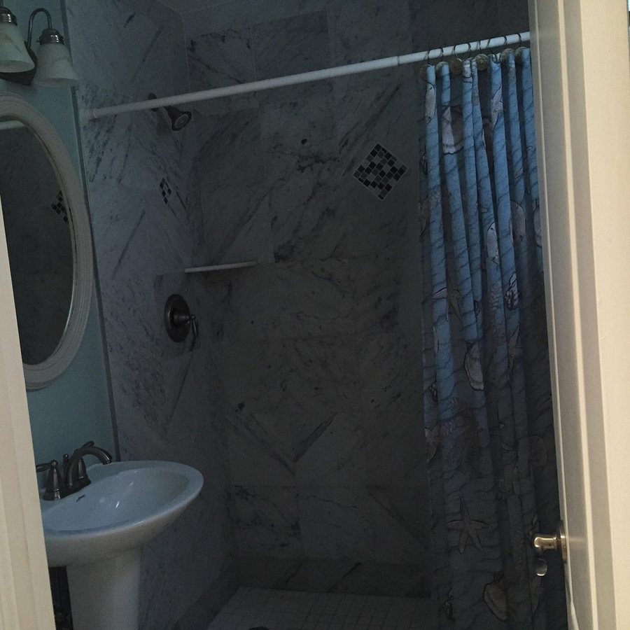 Beach Club Victorian — Bathroom