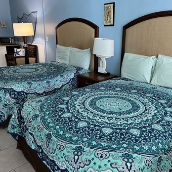 Beach Front Motel — Guest room