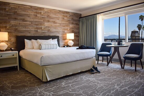 Beach House Inn Apartments — Guest room