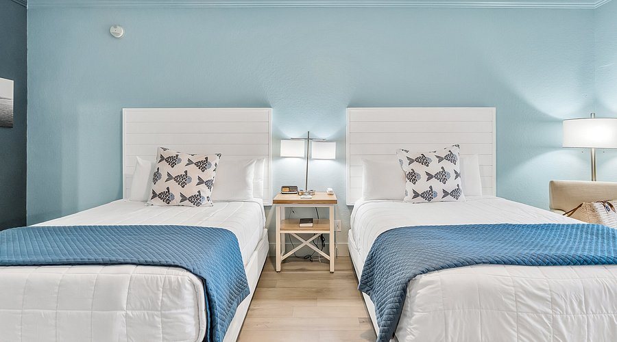 Beachside Inn — Guest room