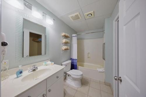 Beachside Resort Panama City Beach — Bathroom