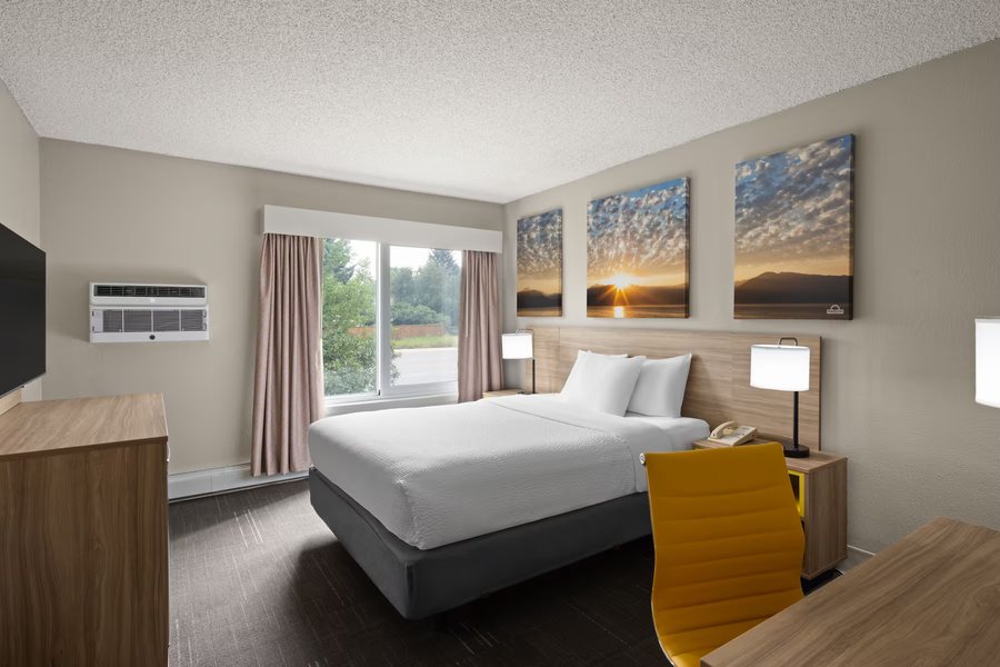 Bear Canyon Campground — Guest room