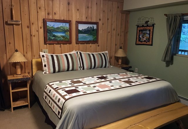 Bear Lake Lodgings B b — Guest room