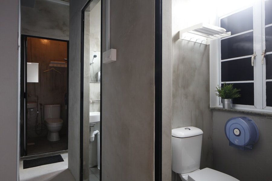BEAT Capsules — Bathroom