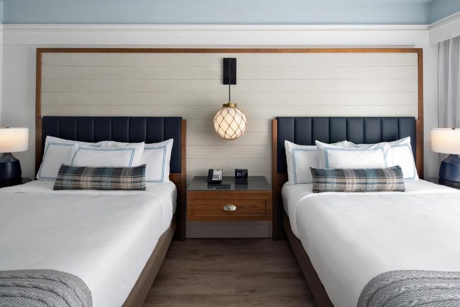 Beaufort Hotel — Guest room