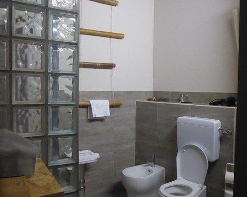 Bed Art Milano Centrale — Bathroom