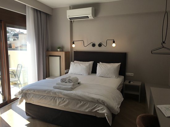 Bed in Athens — Guest room
