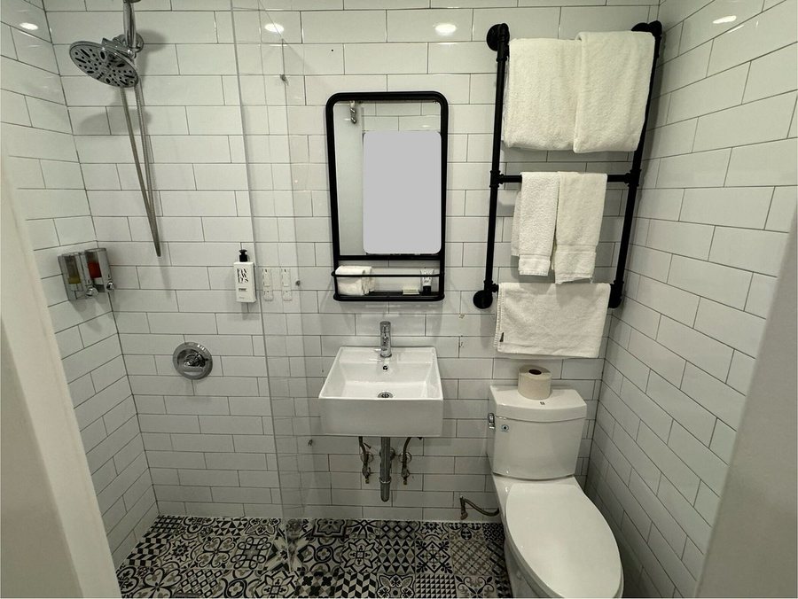 BeHome by LuxUrban New York City New York — Bathroom