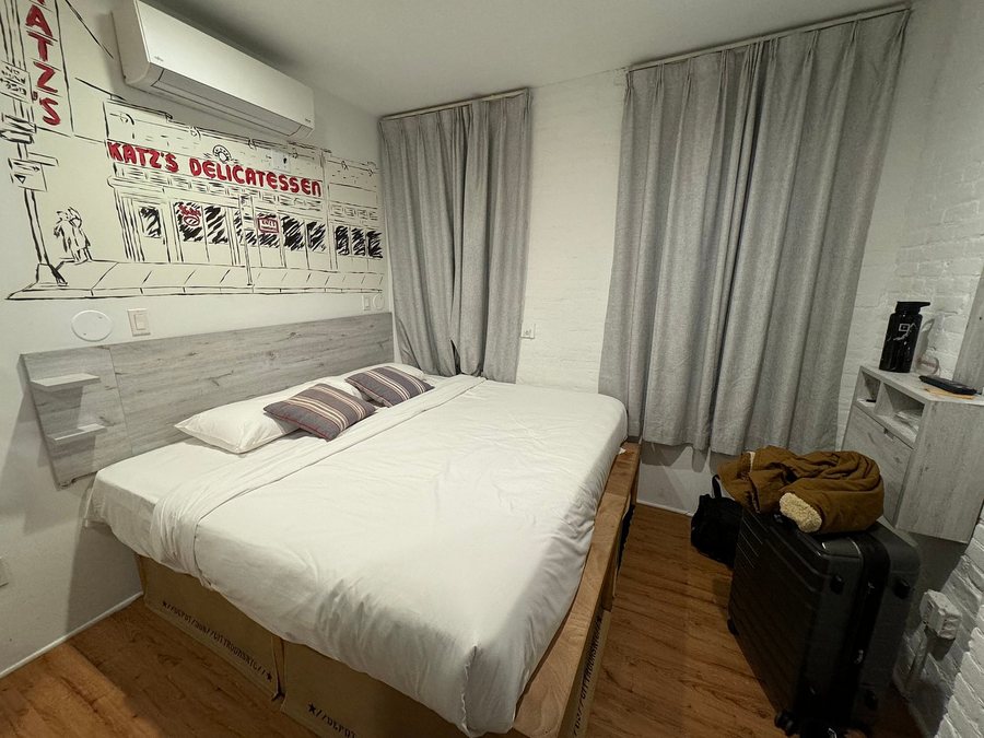 BeHome by LuxUrban New York City New York — Guest room