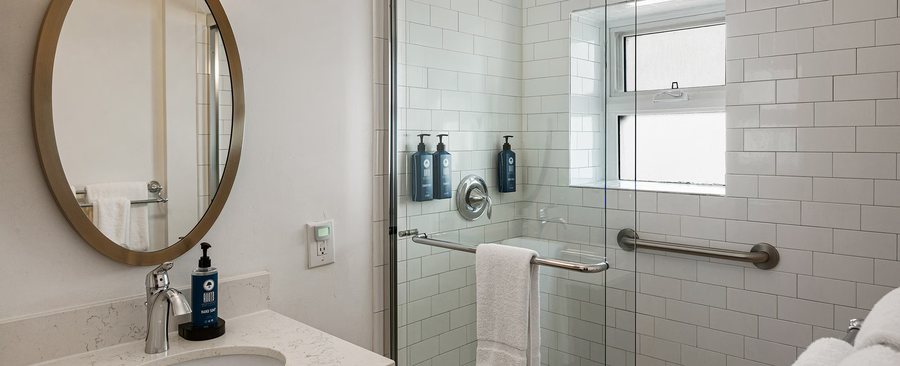 Bei San Francisco Trademark Collection By Wyndham — Bathroom