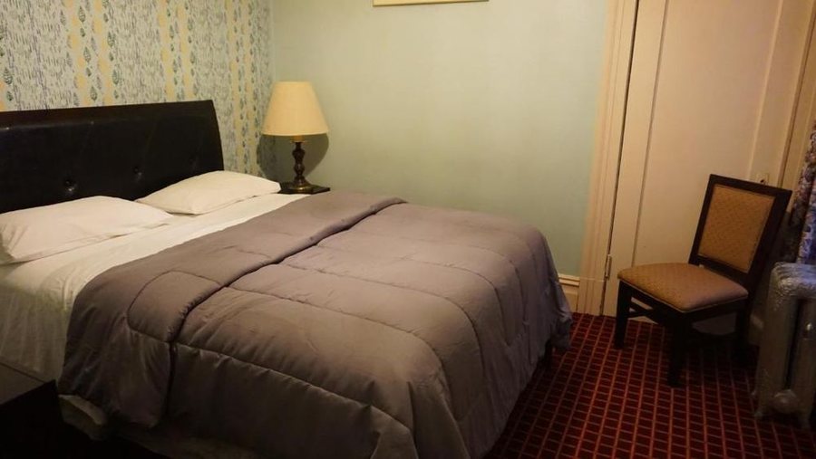 Bel Air Hotel — Guest room