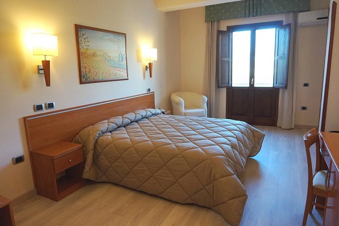 Bel Sito Hotel le due torri — Guest room