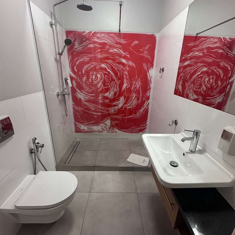 Belle Epoque Residence — Bathroom