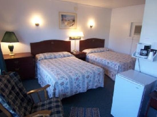 Belle Isle Motel — Guest room