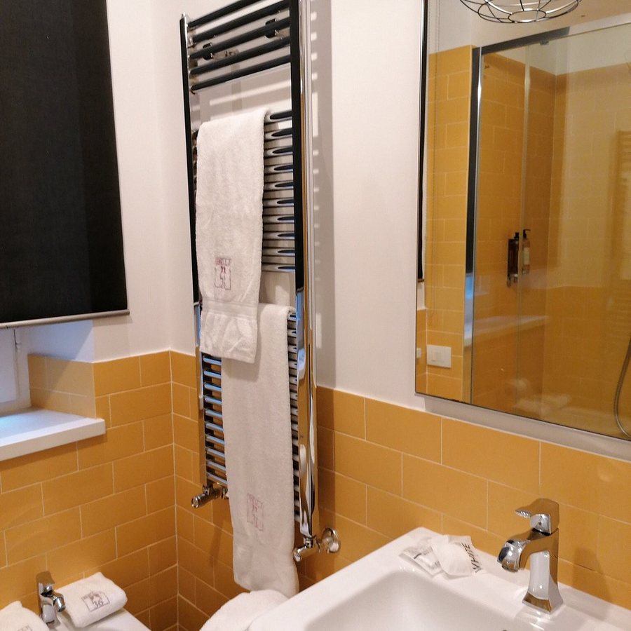 Belli36rooms — Bathroom