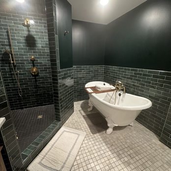Bellwether House — Bathroom