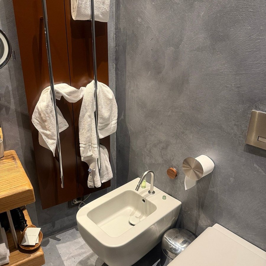 Benci House — Bathroom