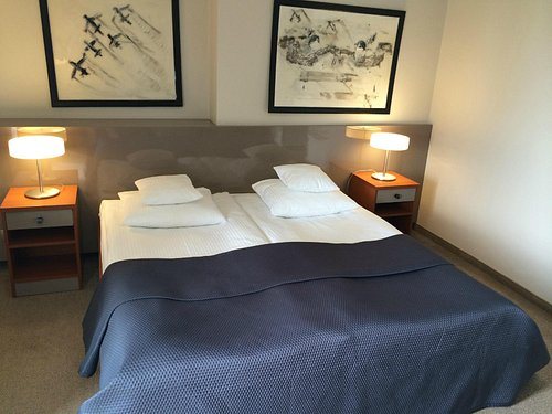 Benefis — Guest room