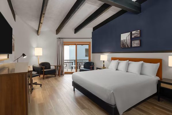 Bennington — Guest room