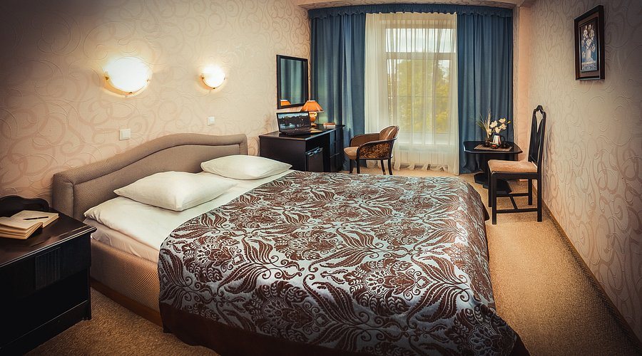 Beresta Park Hotel — Guest room