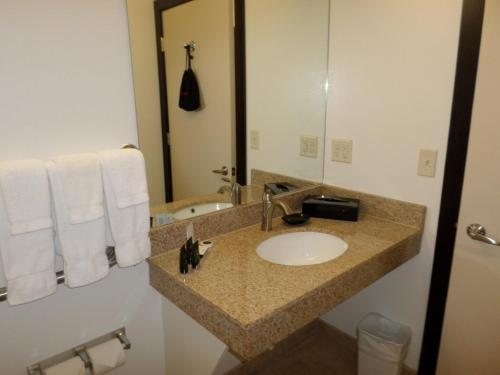 Berlin Grande Hotel — Bathroom