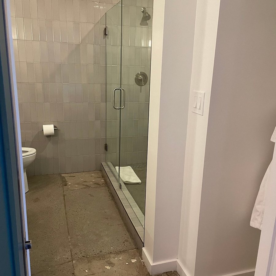 Best Bet Motor Lodge — Bathroom