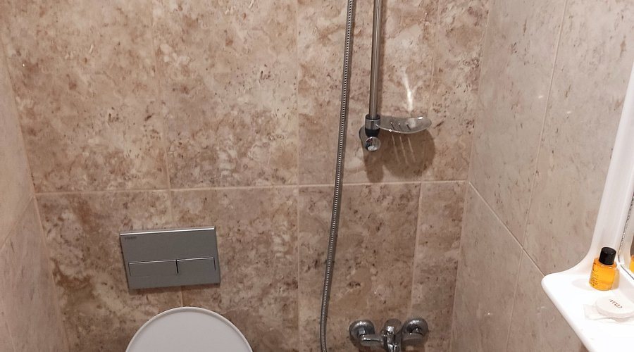 Best Hotel Kadikoy Istanbul — Bathroom