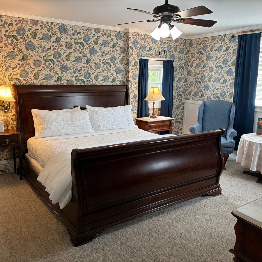 Best Western Albemarle Inn — Guest room