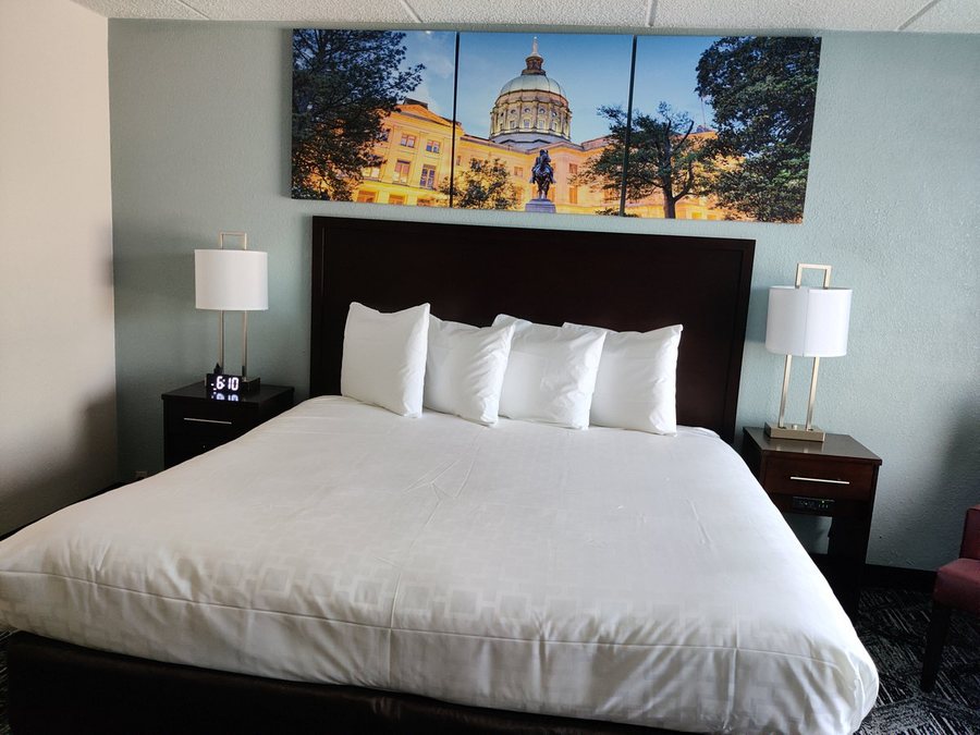 Best Western Atlanta Cumberland Galleria Hotel — Guest room