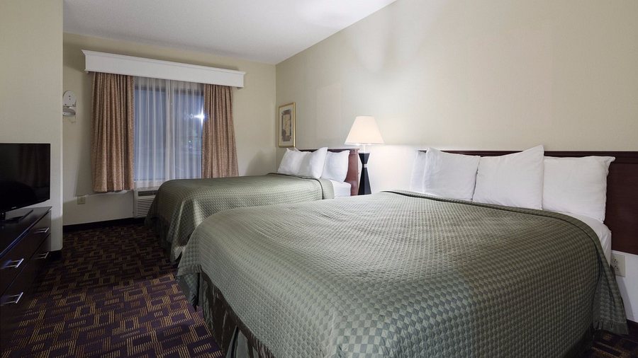 Best Western Carowinds — Guest room