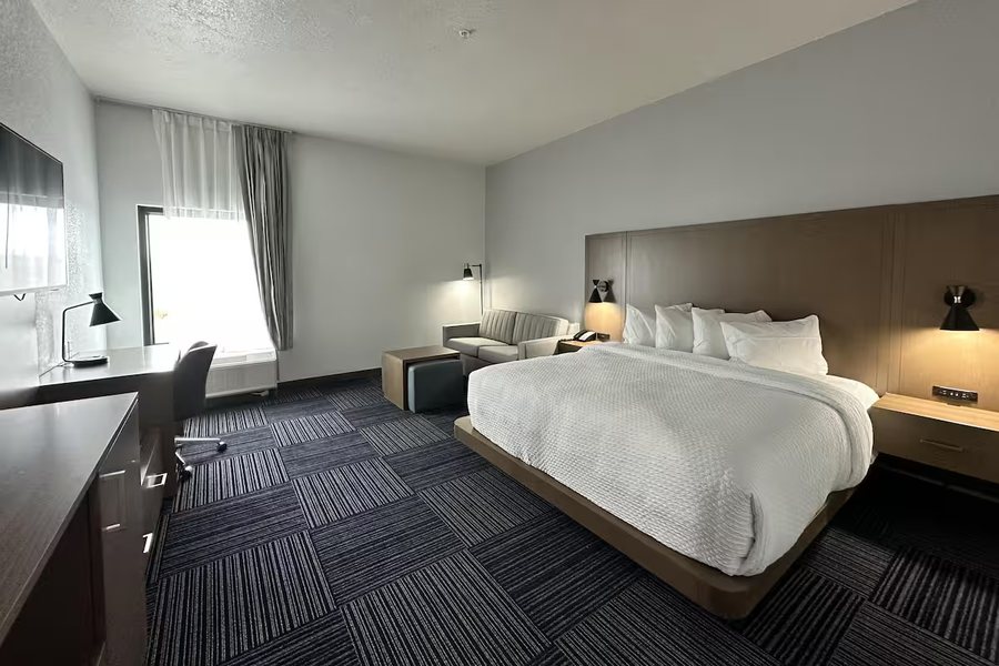Best Western Cheyenne — Guest room