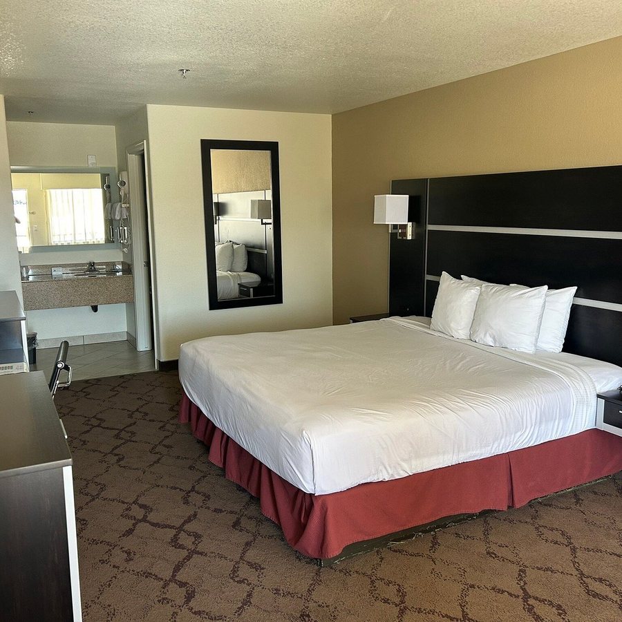 Best Western Colorado River Inn — Guest room